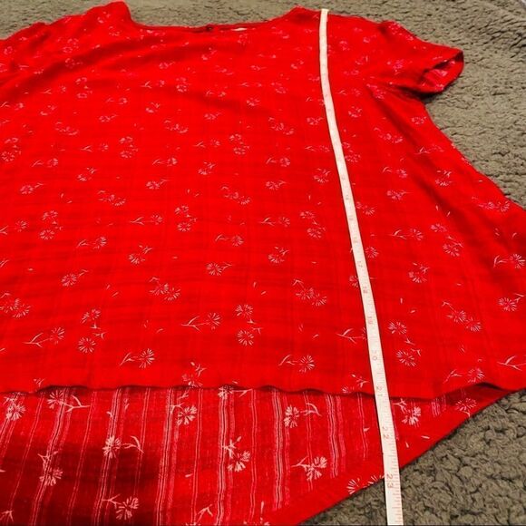 Copper Key Small Shortsleeved Top Button Back - Picture 7 of 10